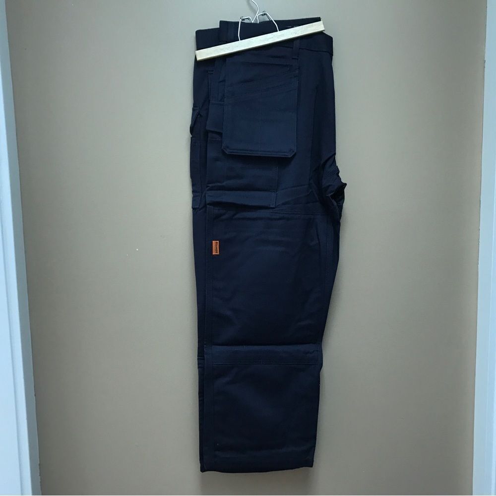 NWT Thrive Work Wear Flame Resistant Utility pant (40W x 28L) - Picture 6 of 9